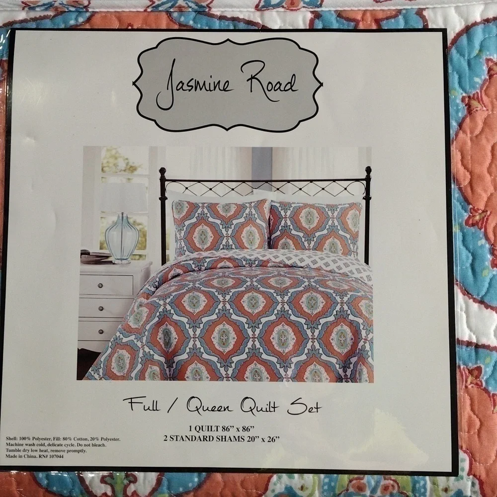 Jasmine Road‎ Full/Queen Quilt Set